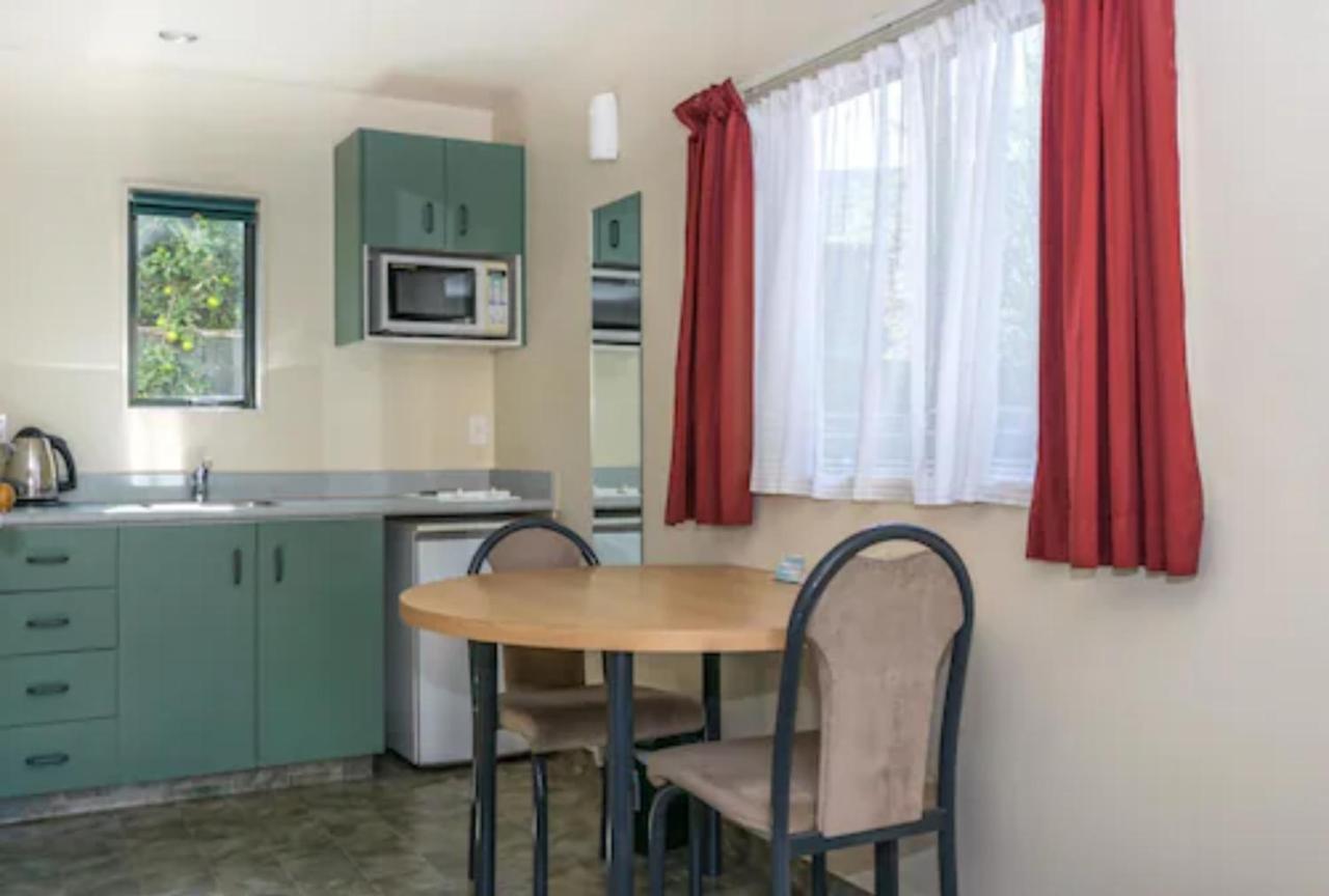 Ashleigh Court Motel Blenheim Extérieur photo