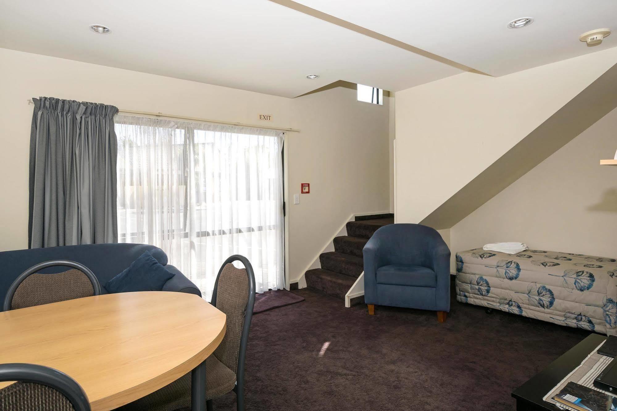 Ashleigh Court Motel Blenheim Extérieur photo